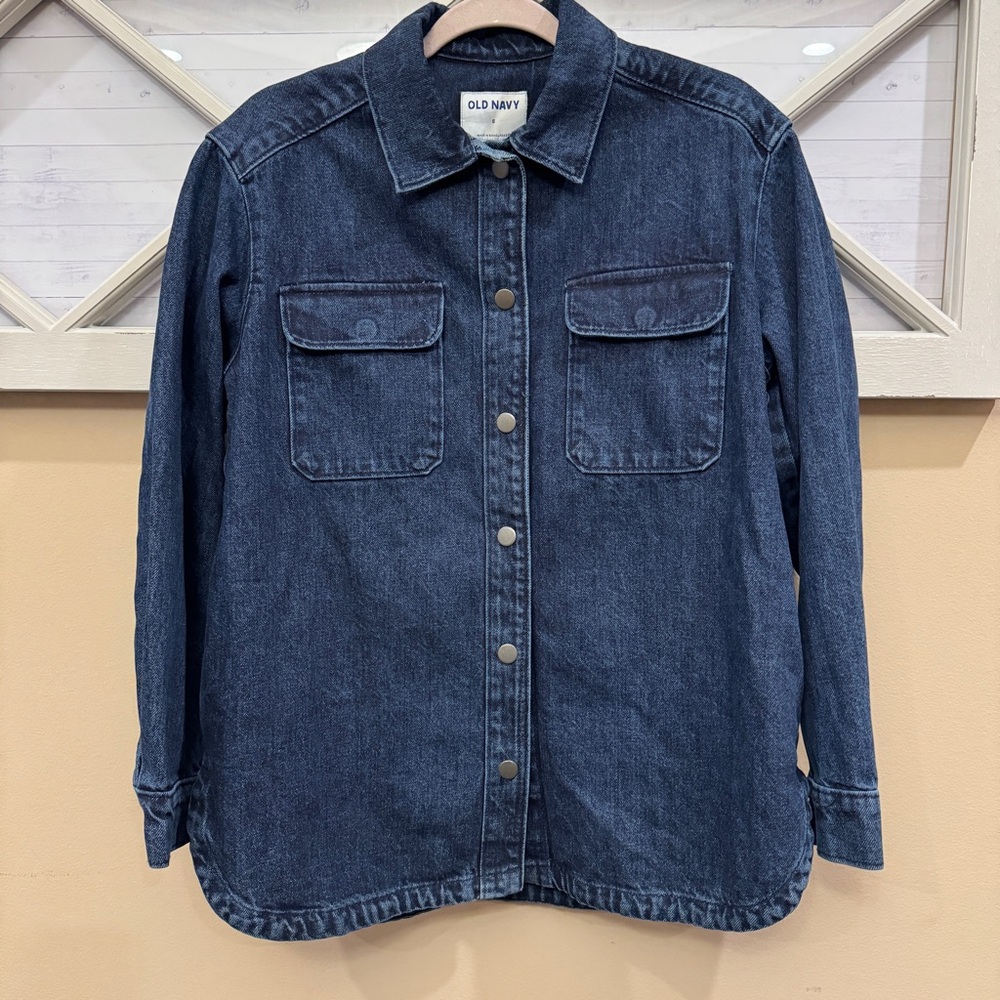 Old Navy‎ Shirt jacket. Denim. Small. Shacket. Chore barn Great quality.